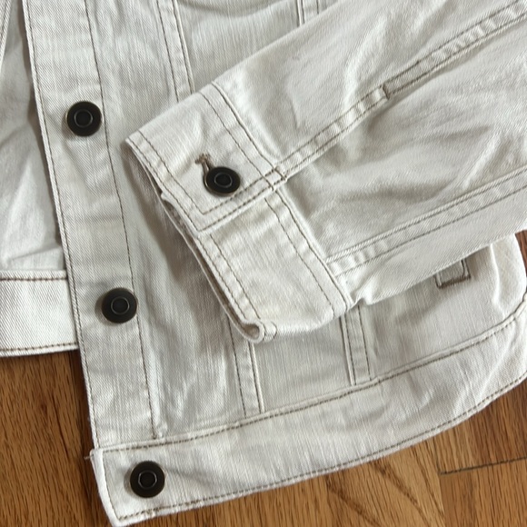 Garnet Hill Stretch Denim Crop Jacket, Size 10 - Picture 4 of 8